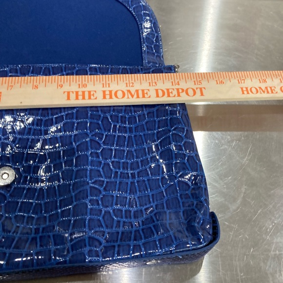White House Black Market blue clutch - Picture 7 of 8